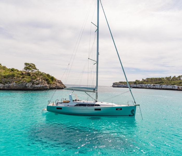 Hydros - Standard line | Oceanis 41.1 photo 2