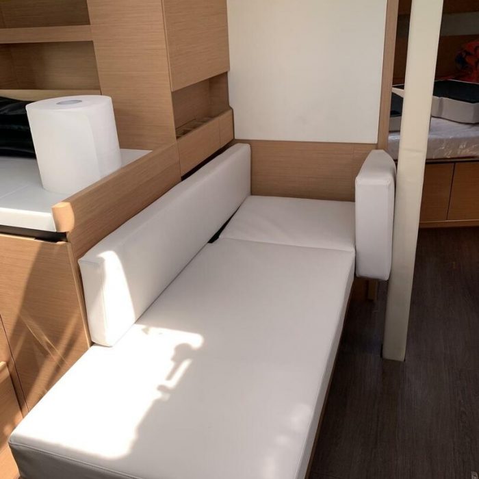 Bella | Sun Odyssey 410 photo 8