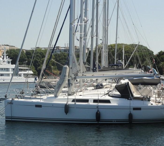 Riana | Hanse 385 photo 3