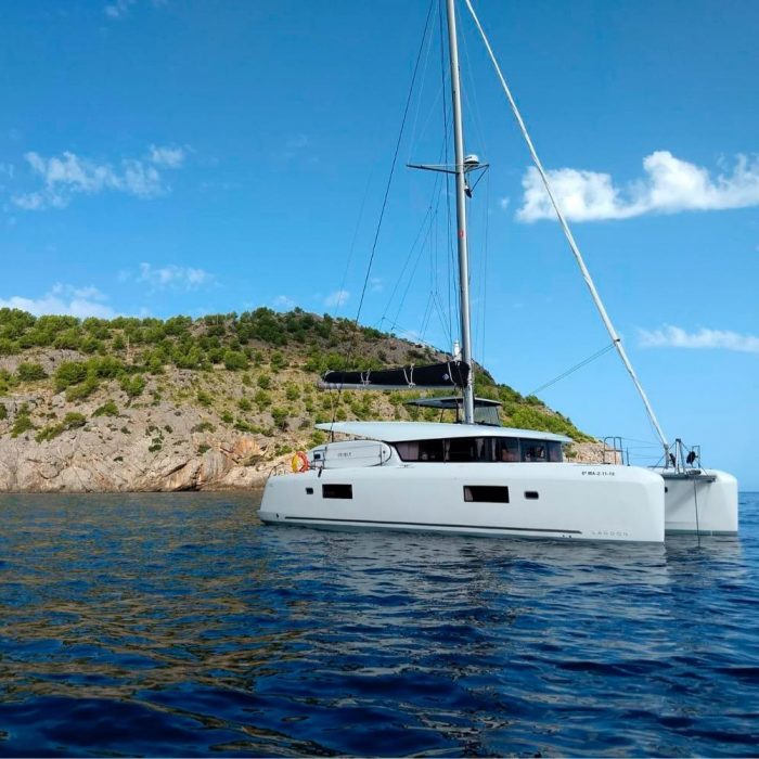 Genista II | Lagoon 42 photo 3