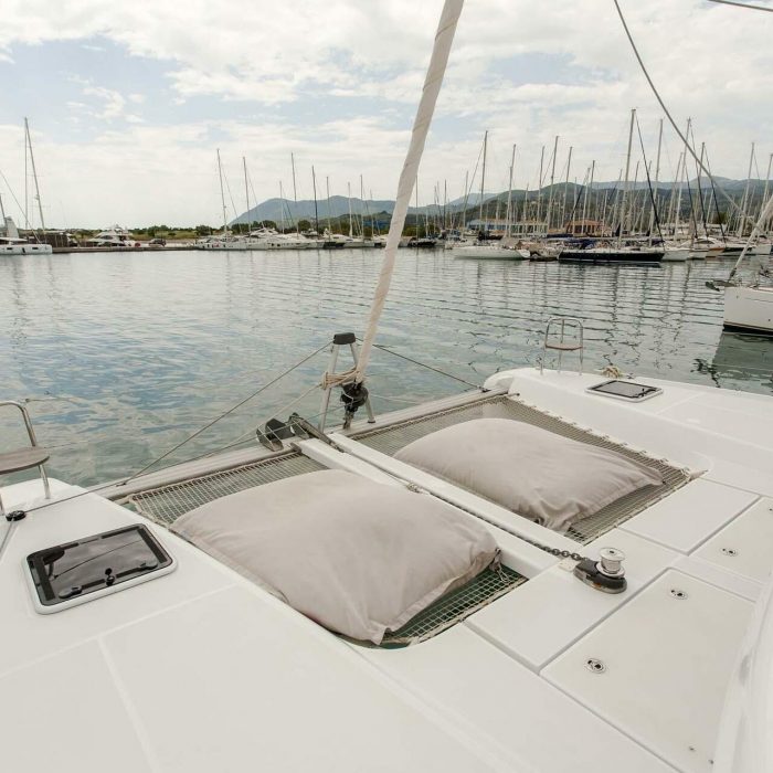 Nirvana | Lagoon 42 photo 2