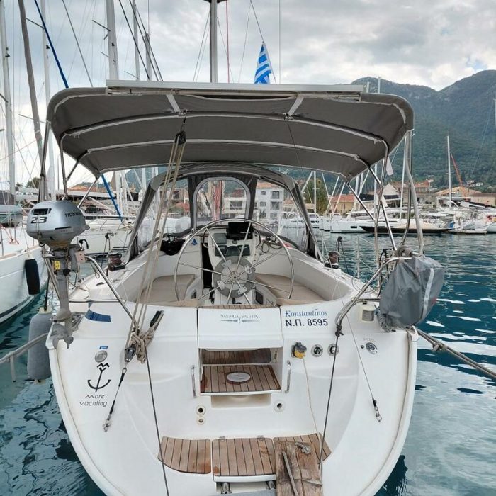 Konstantinos | Bavaria 36 photo 12