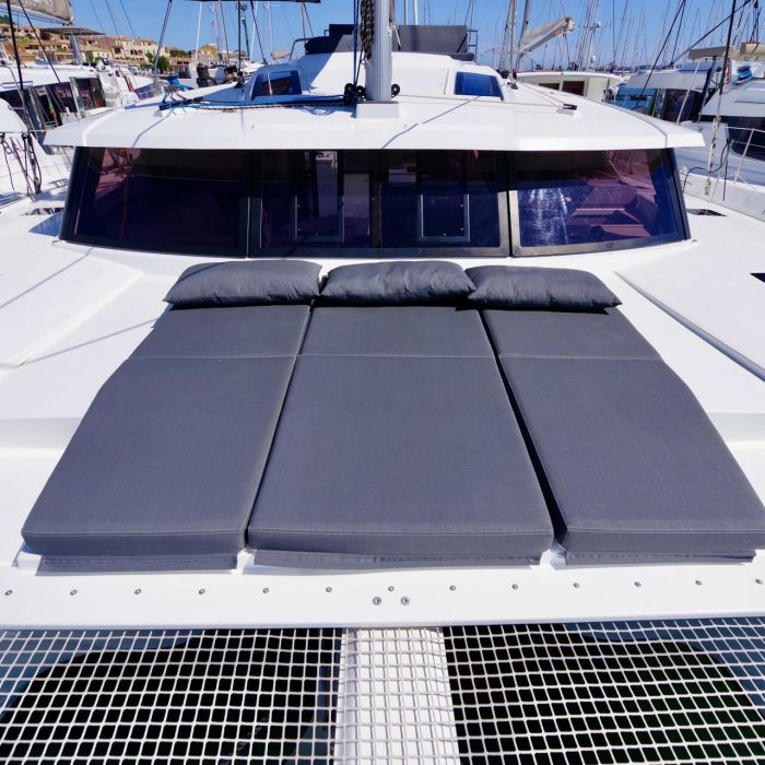 ORSA 3 - A/C, Generator, Water maker | Saona 47 photo 10
