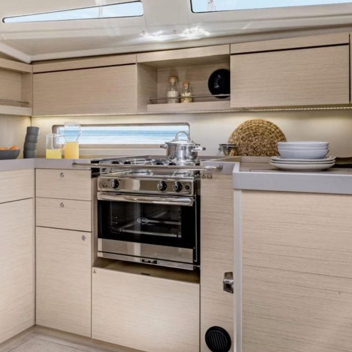 Sunsail 42 Premium photo 20