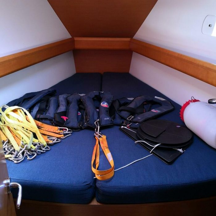 Johanna | Sun Odyssey 439 photo 8