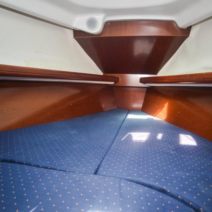 Despina | Oceanis Clipper 323 photo 19