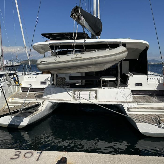 Magellan | Lagoon 42 photo 1
