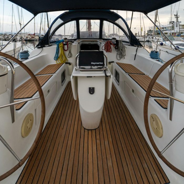 Tatanos | Sun Odyssey 43 photo 10