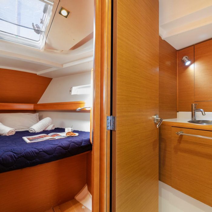Fregata | Sun Odyssey 439 photo 15