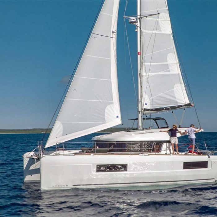 Solentia | Lagoon 40 photo 2