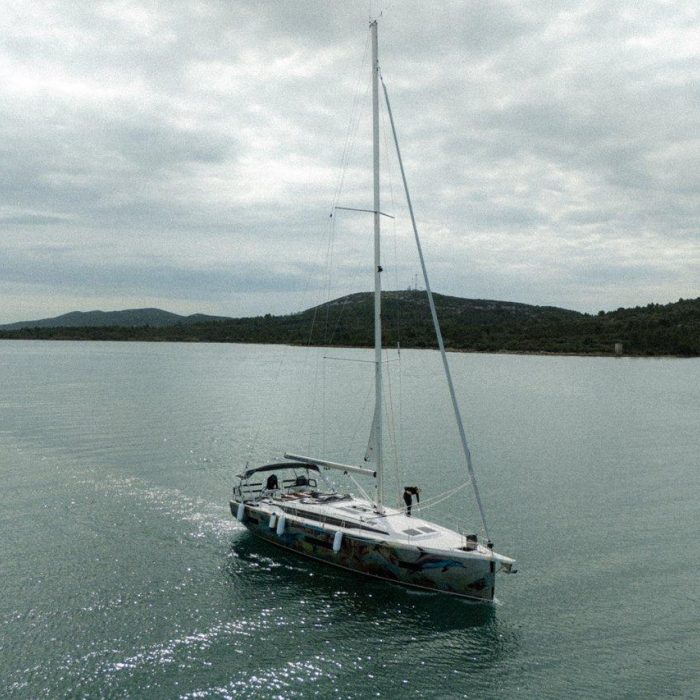Art N | Bavaria C46 photo 11