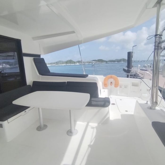 Tigra | Lagoon 42 photo 10