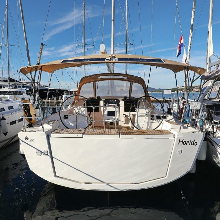Horido | Dufour 460 GL photo 6