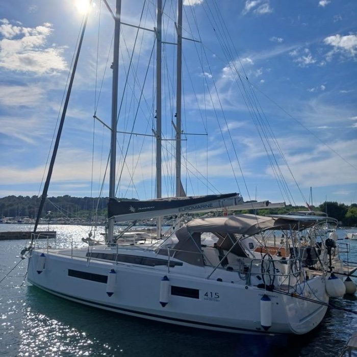 Thalassa Nova | Sun Odyssey 415 photo 1