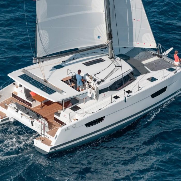 Luna | Fountaine Pajot Isla 40 photo 1