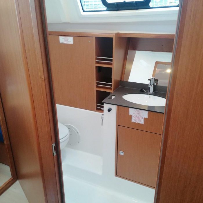 Virginia | Bavaria Cruiser 41 photo 6