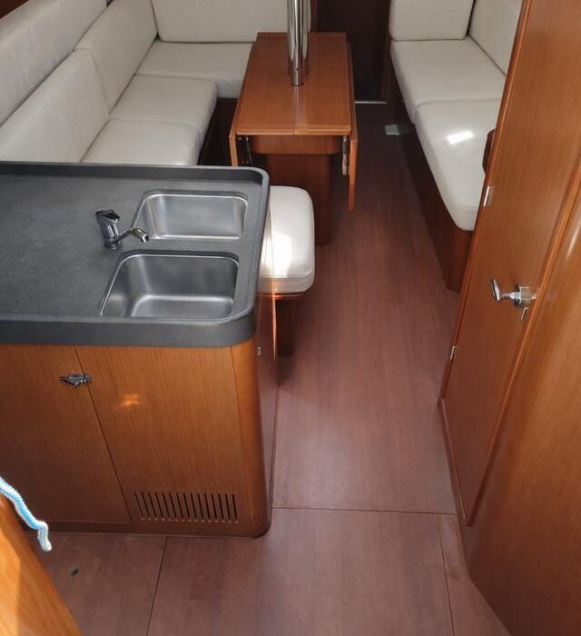Christiana | Oceanis 34 photo 5