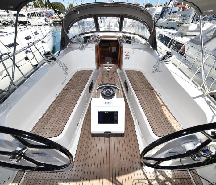 Nixie | Bavaria Cruiser 41 photo 5