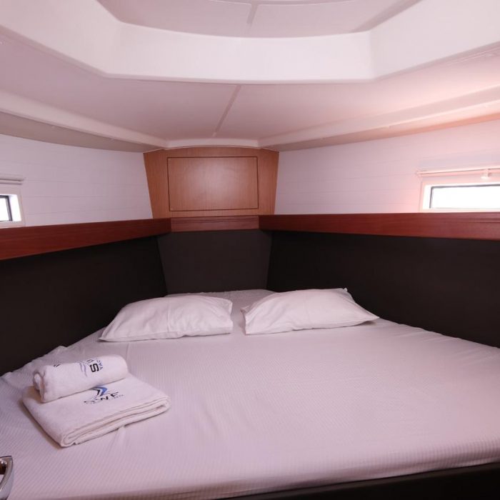 Crush | Bavaria Cruiser 37 photo 13
