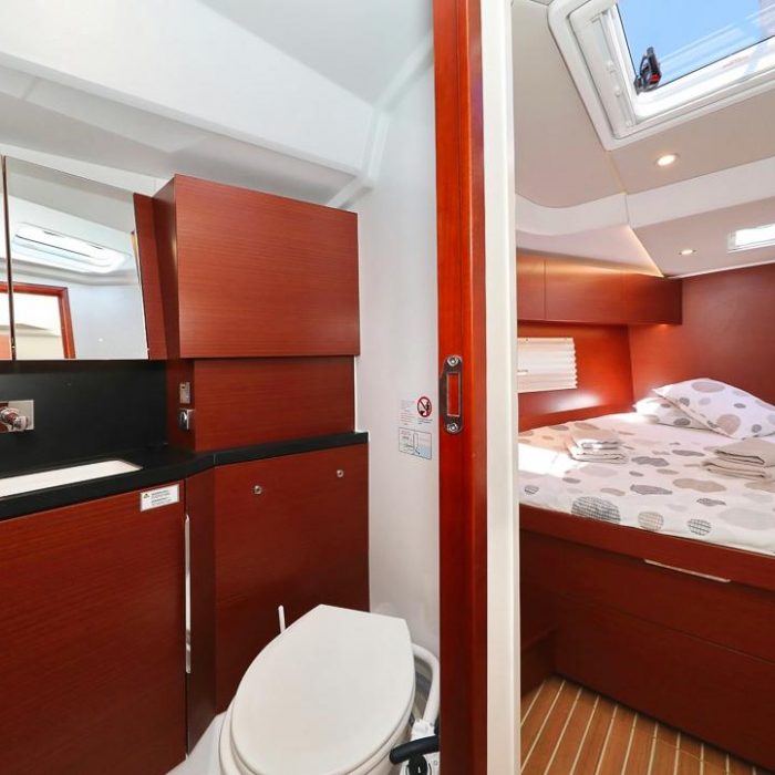 I'm Alone | Hanse 460 - 4 cab. photo 18