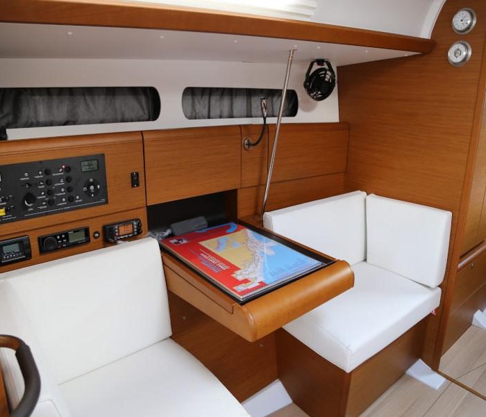 Kandur II | Sun Odyssey 419 photo 12