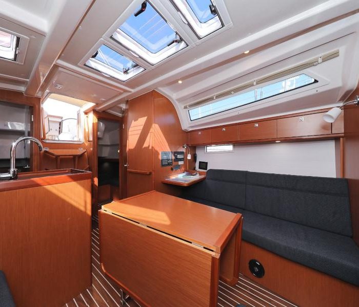 Lupe | Bavaria Cruiser 37 photo 27