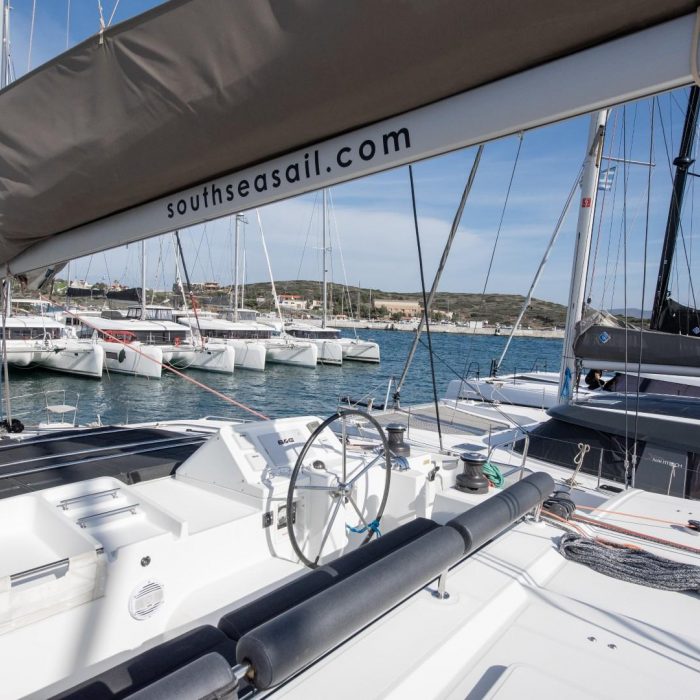 Diva | Lagoon 450 Fly photo 11