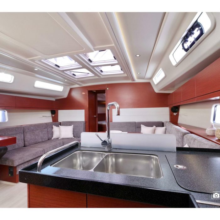 Bea - Water maker, Solar Panel | Hanse 458 photo 10