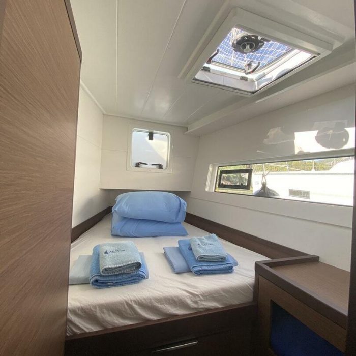 Falcon | Lagoon 40 - 4 + 2 cab photo 7