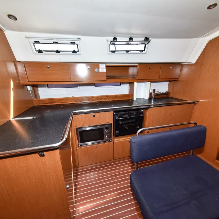 Controvento | Bavaria Cruiser 45 photo 19