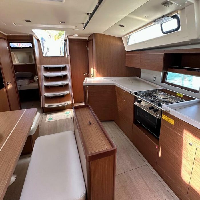 Ilia | Oceanis 46.1 photo 6