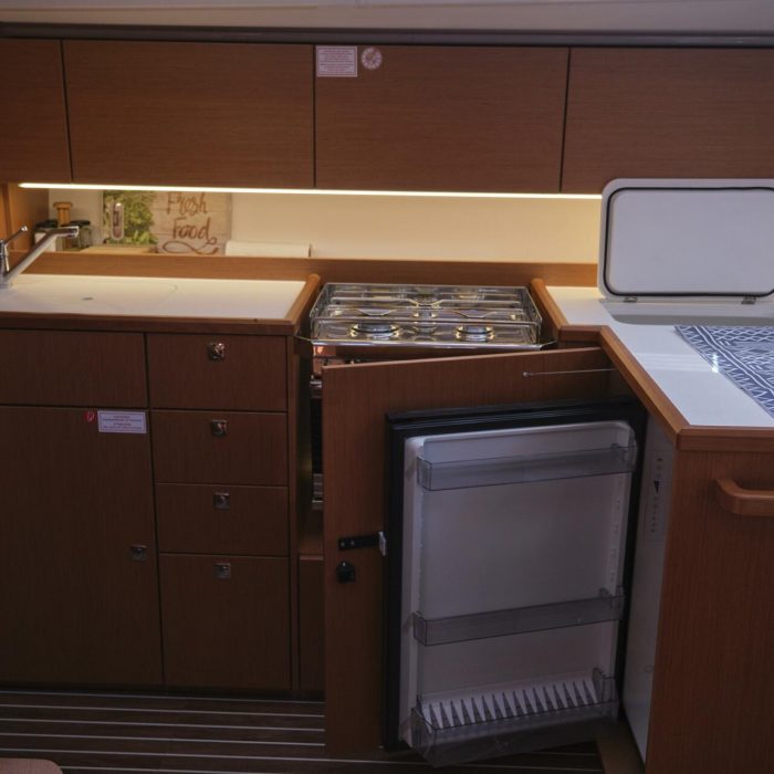 Selene | Bavaria C42 photo 13