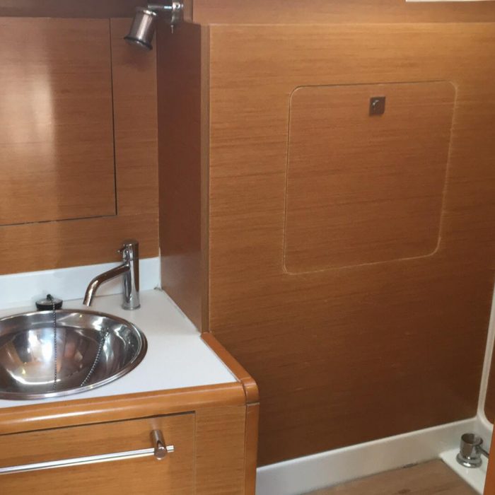 Kontiki | Sun Odyssey 439 photo 3