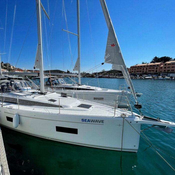 Seawave | Bavaria C42 photo 2