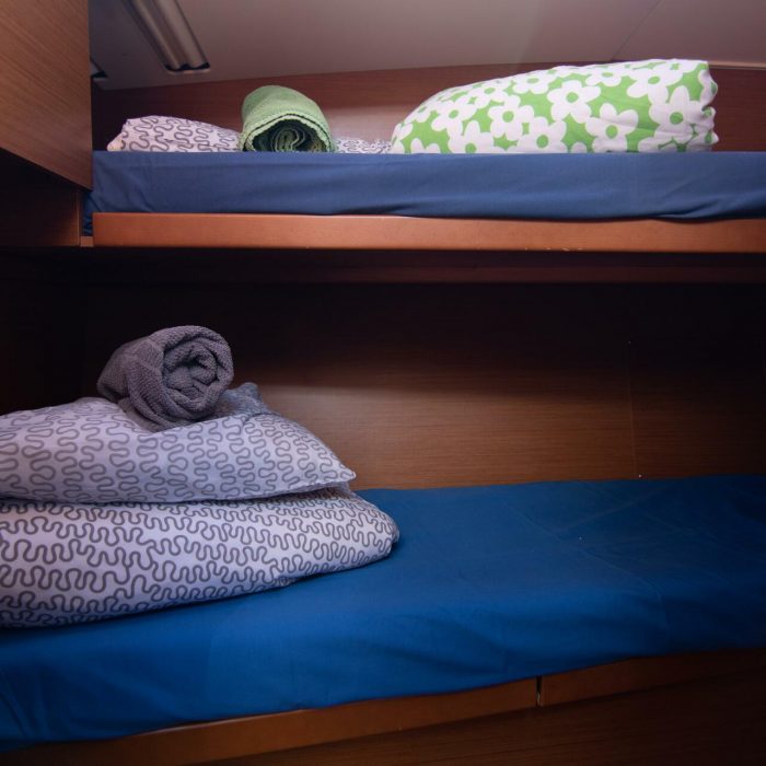 Little Mia | Sun Odyssey 490 photo 8