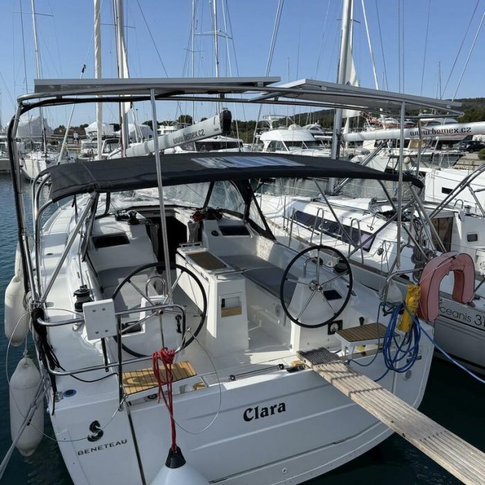 Clara | Oceanis 34.1 photo 5