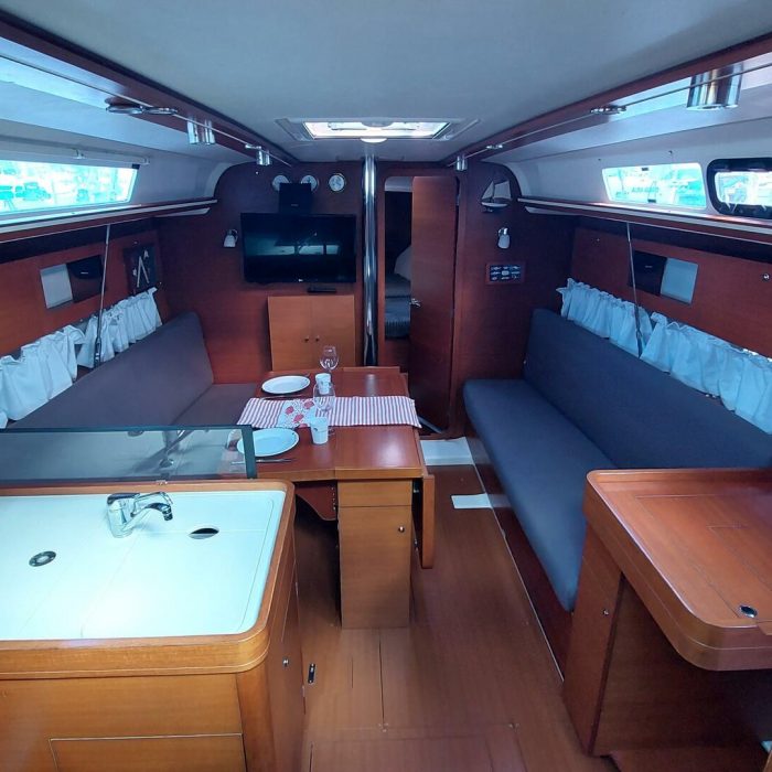 Caprice 2 | Dufour 335 Grand Large photo 17