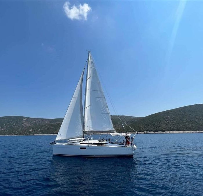 Dimitra | Sun Odyssey 349 photo 2