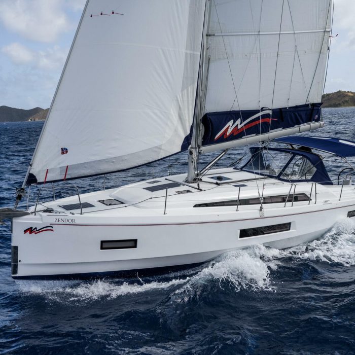 Moorings 42.3 Club | Oceanis 40.1 photo 4