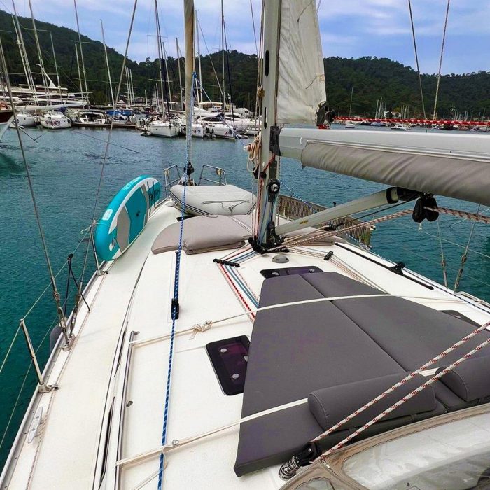 Aquaholic | Bavaria 45 photo 19