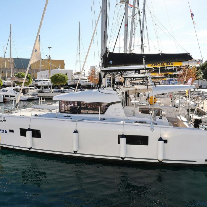 Easy Course | Lagoon 42 photo 9