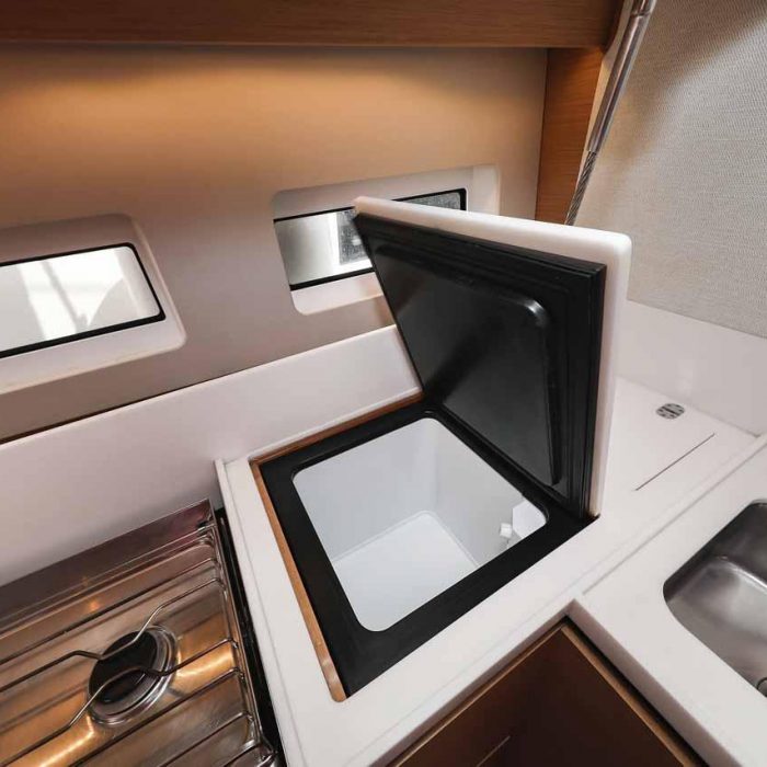 Follow your Dream | Sun Odyssey 440 photo 10