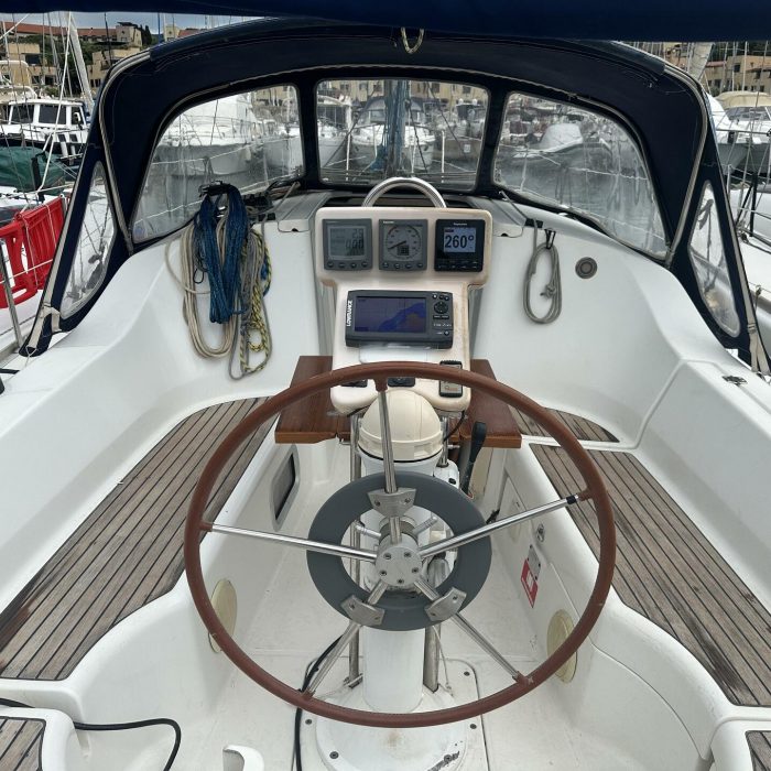 Cassiopea | Oceanis 323 photo 3