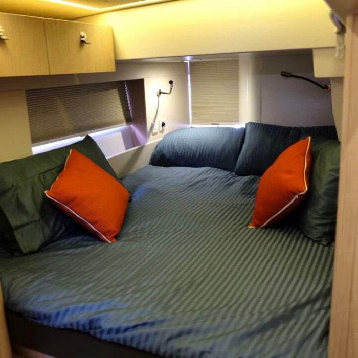 Premium + | Oceanis Yacht 62 photo 48