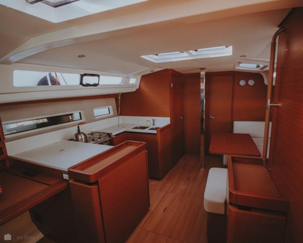 Eleni | Sun Odyssey 440 photo 10