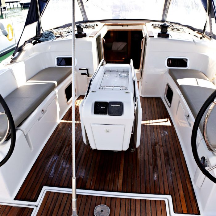 Elise af Sweden | Sun Odyssey 519 - 5 cab. photo 3
