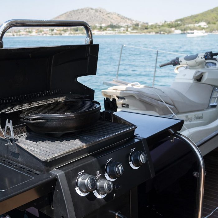 LONG ISLAND | Catamaran photo 9
