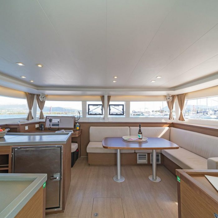 Cassiopeia II | Lagoon 450 Fly photo 12
