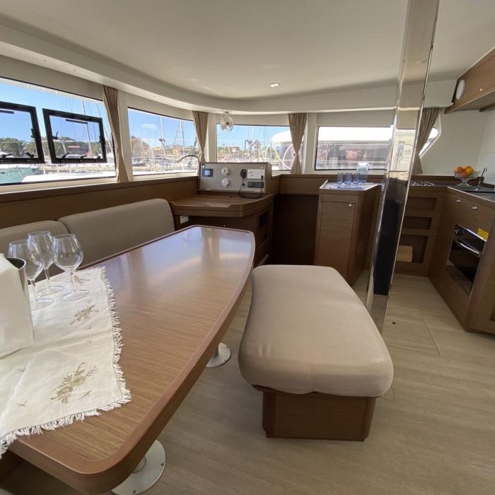 Blue Eyes | Lagoon 42 photo 19