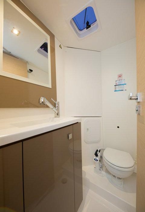 Sunrise | Fountaine Pajot LUCIA 40 photo 8